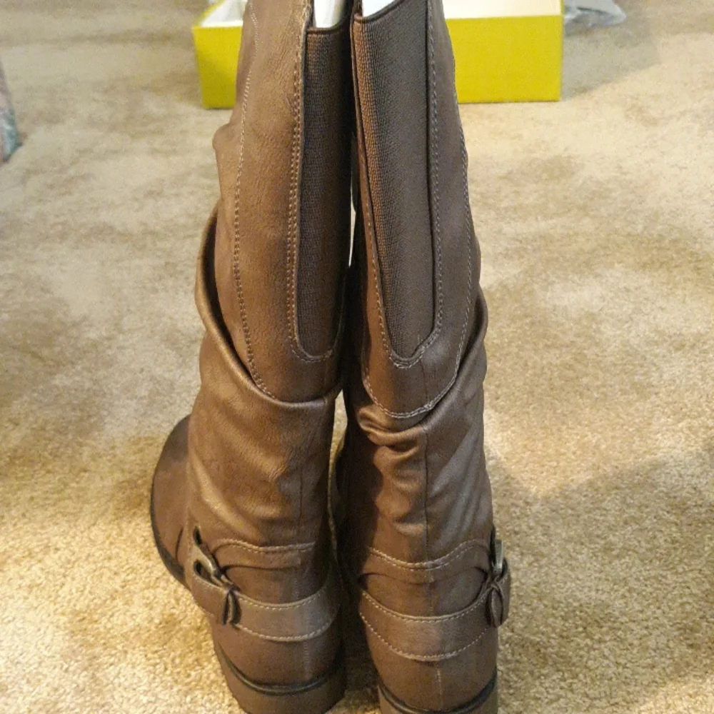 BareTraps Grey Sheridan High Rise Boots - Picture 3 of 8